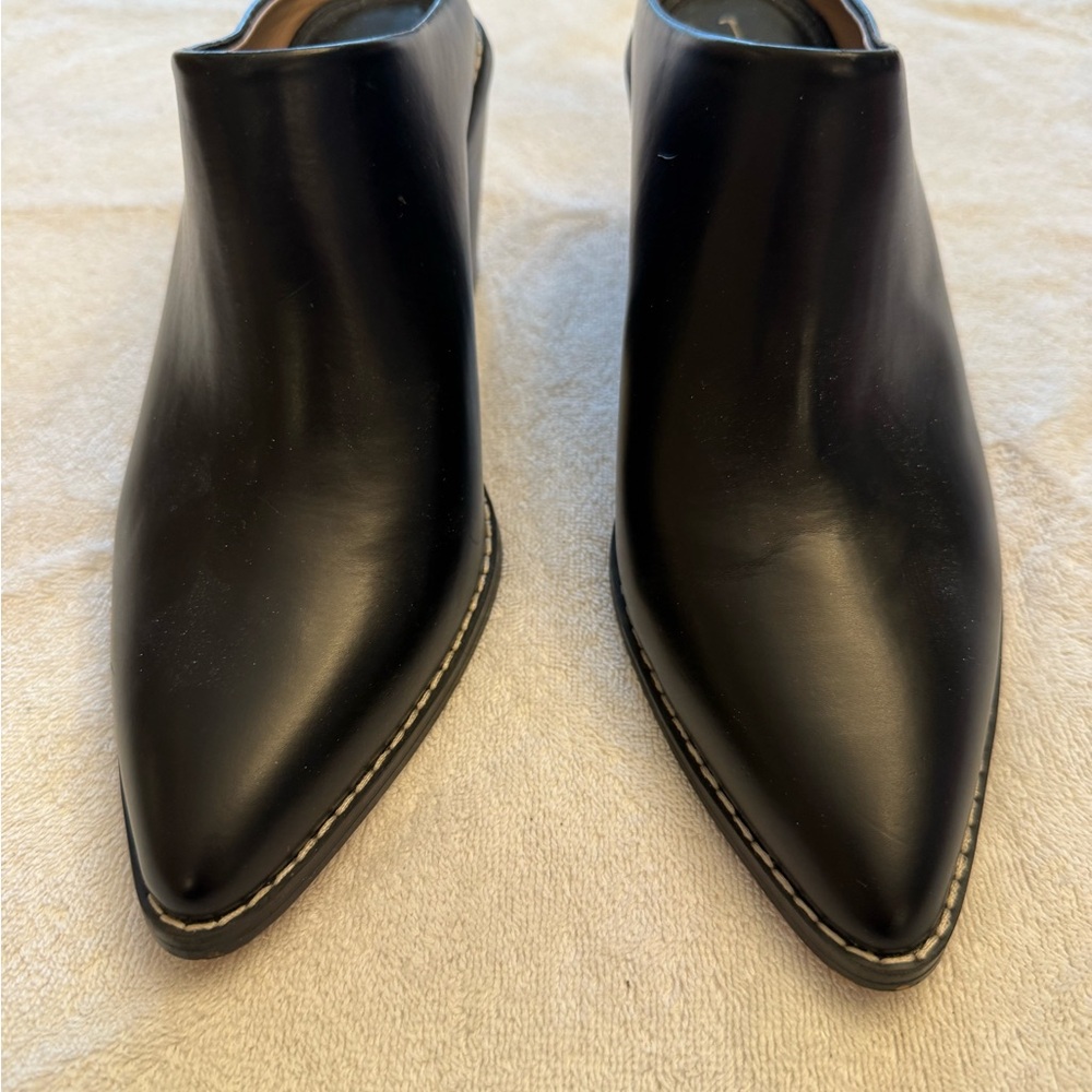 BCBGeneration Black Heeled Boots 8.5B